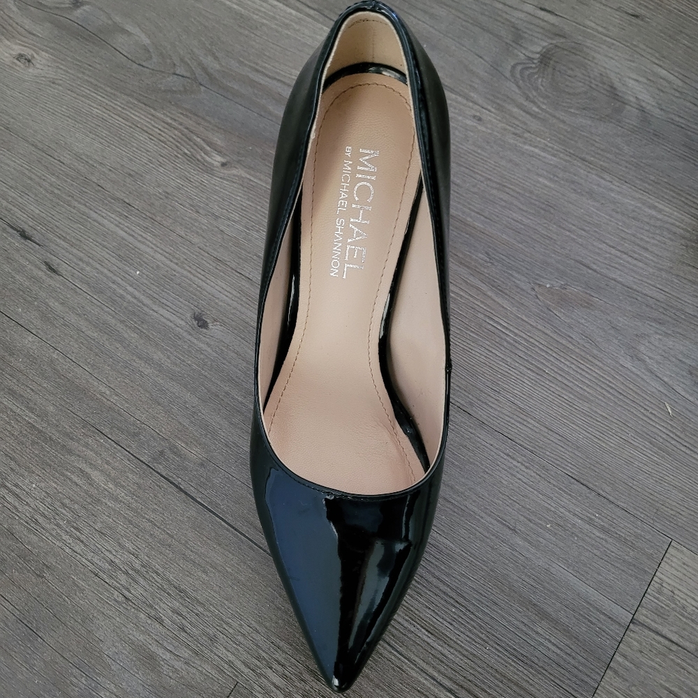Black heels shoes